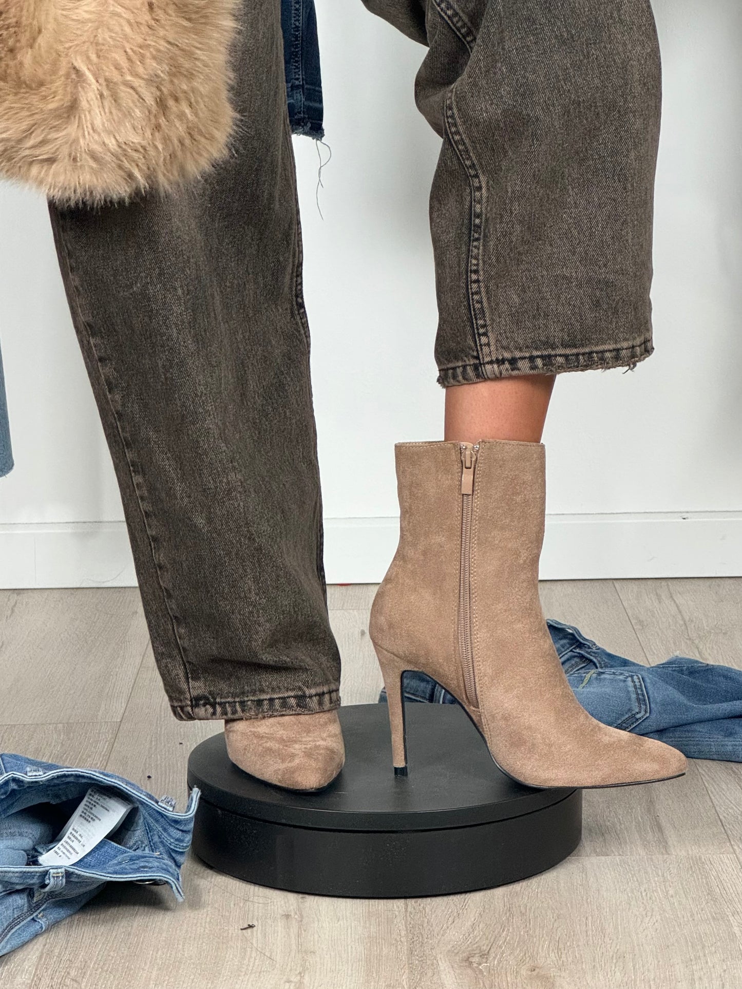 Stivaletto Suede